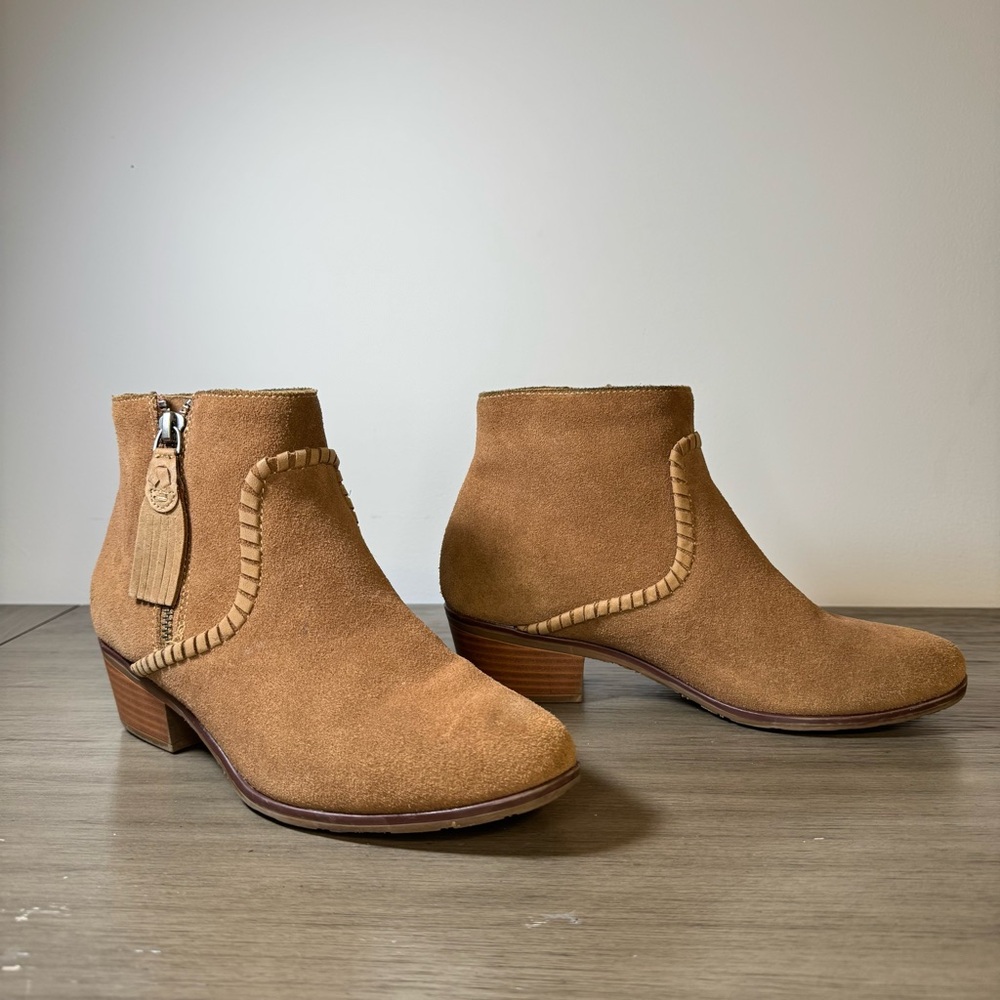 Jack Rogers Women's Dylan Waterproof Suede Booties 6